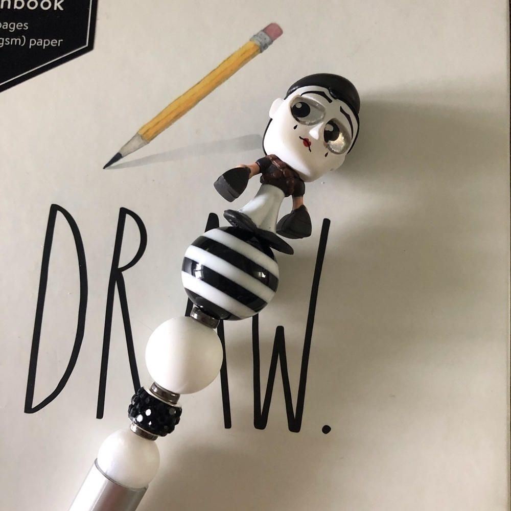 Disney Doorables: The Incredibles: Bomb Voyage handmade beaded pen